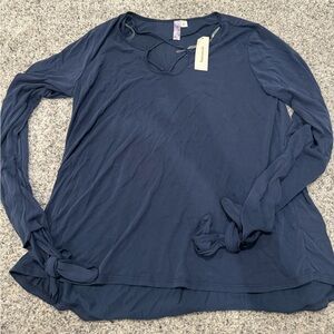 Navy blue long sleeve tee
